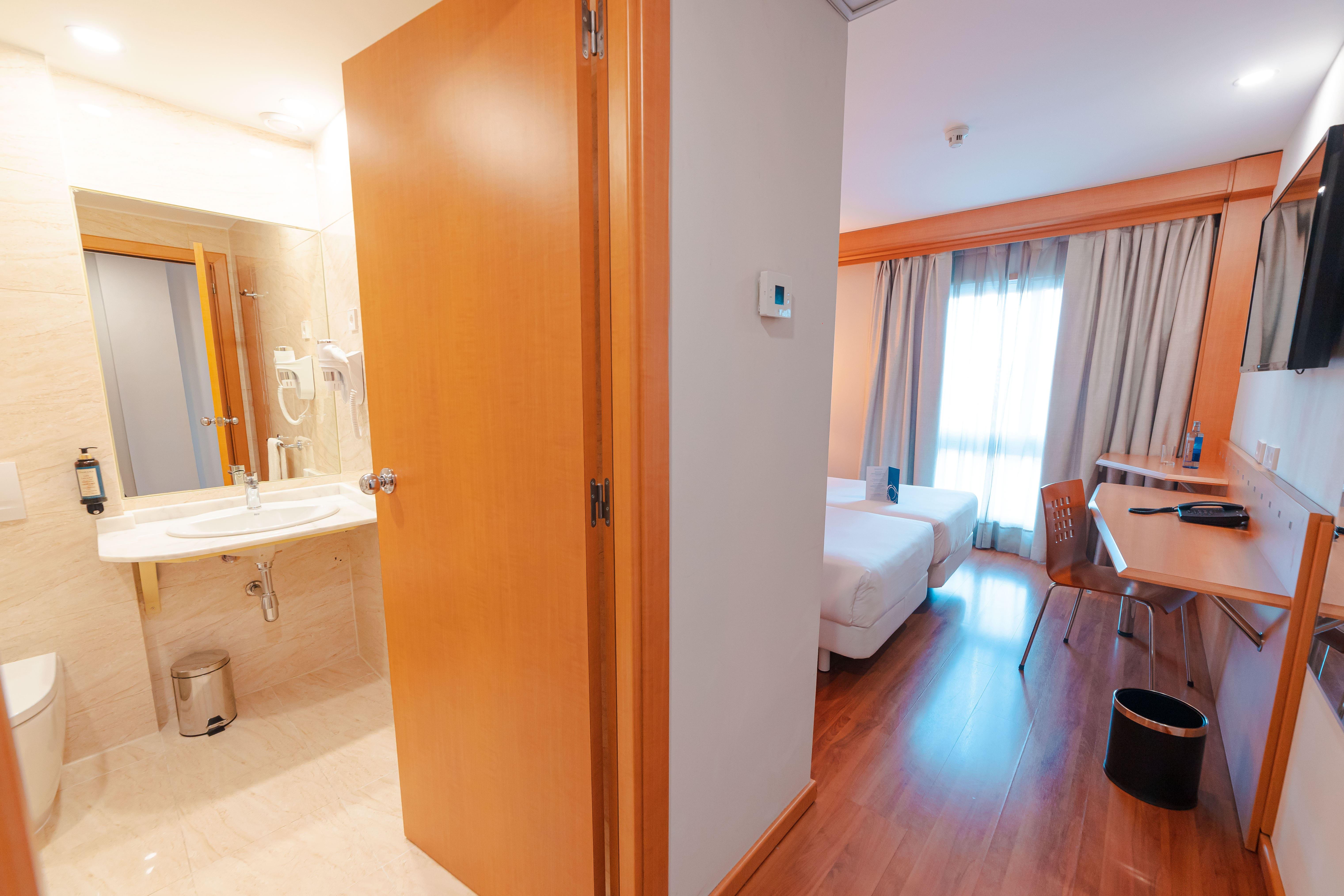 Hotel Monte Rozas لاس روزاس دي مدريد المظهر الخارجي الصورة