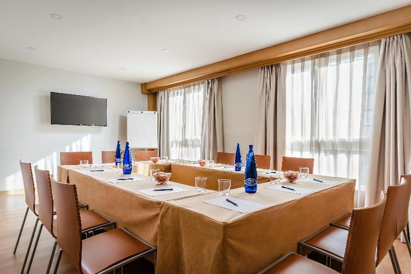 Hotel Monte Rozas لاس روزاس دي مدريد المظهر الخارجي الصورة